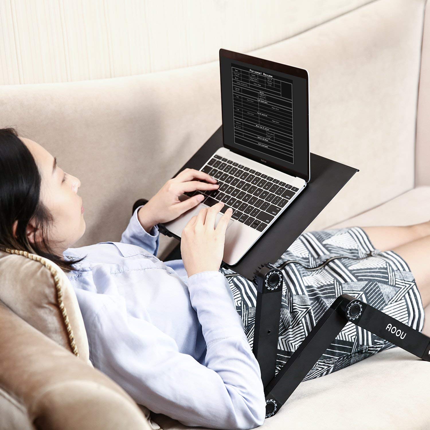 laptop stand for bed