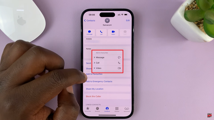 Add Favorite Contacts On iPhone