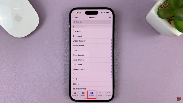 Add Favorite Contacts On iPhone