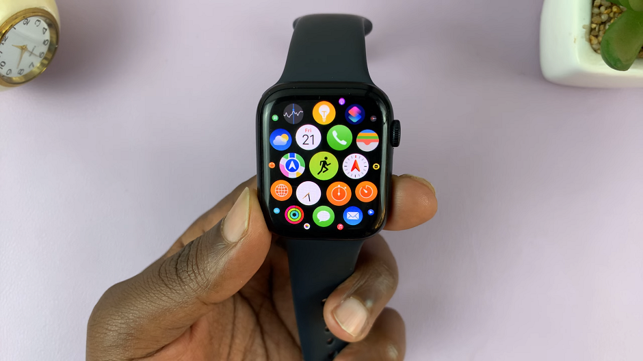 Customize Your Apple Watch Home Screen
