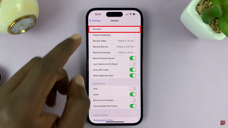 How To Take JPEG Photos With Your iPhone