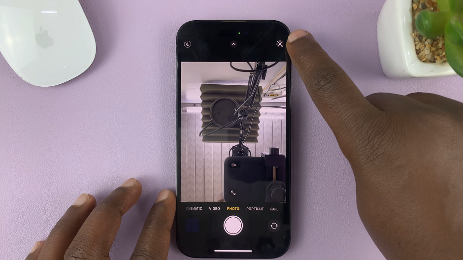 How To Turn OFF Live Photos On iPhone