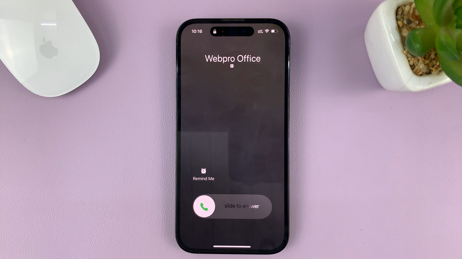 How To Hide 'Reply With Message' From Your iPhone Lock Screen