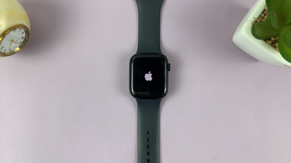 Force Restarting an Apple Watch