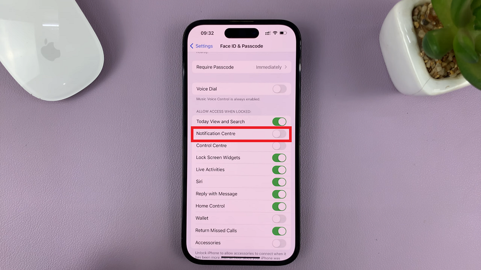 Hide Notification Center From iPhone Lock Screen