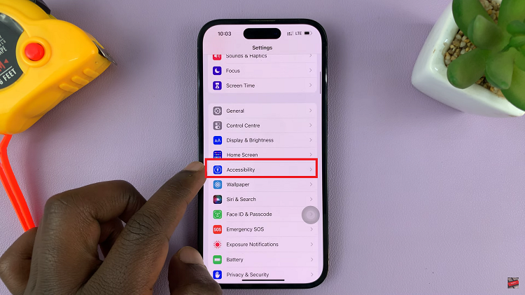 Change Visibility Of Assistive Touch Button On iPhone