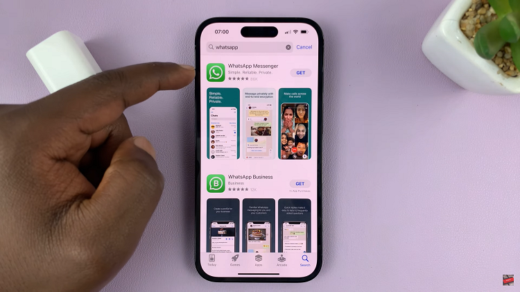 Install WhatsApp Messenger On iPhone