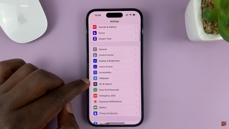 How To Use Weather Wallpaper On Lock Screen Of iPhone How To Use Weather Wallpaper On Lock Screen Of iPhone