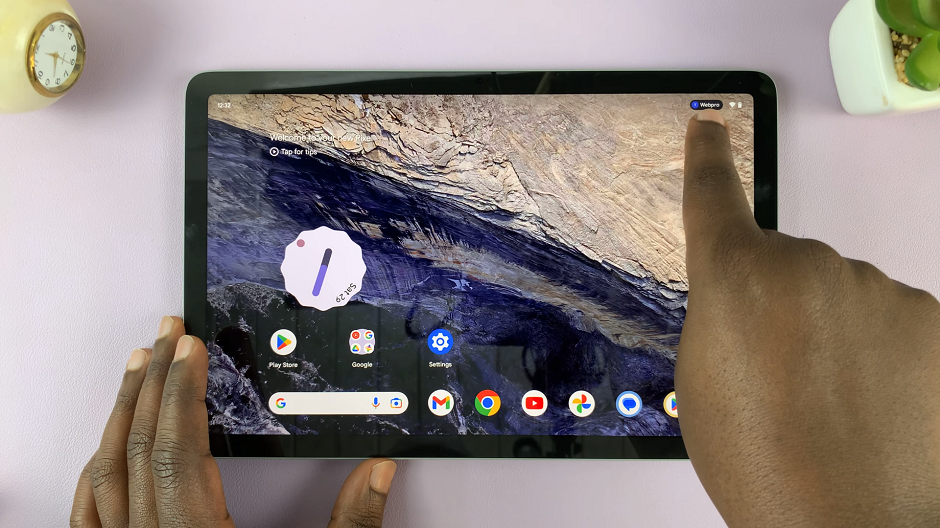 Switch Users on Google Pixel Tablet Using Accounts Icon