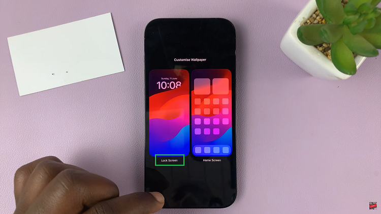 Change Lock Screen Clock Font Size On iPhone
