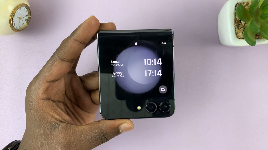 How To Add Dual Clock On Cover Screen Of Samsung Galaxy Z Flip 5