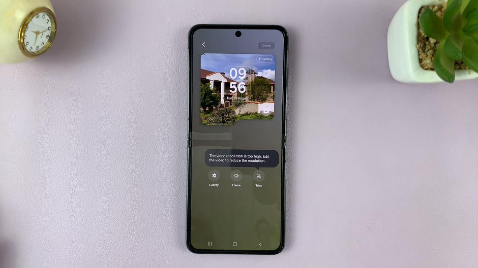 Use Any Video as Cover Screen Wallpaper On Samsung Galaxy Z Flip 5