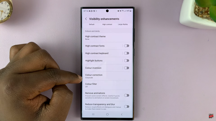 How To FIX Black & White Screen On Samsung S23's