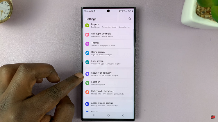 How To Hide Fingerprint Icon From Always On Display On Samsung S23's