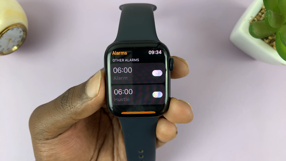 How To Turn OFF Alarm On Apple Watch