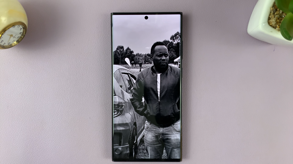 Photo Frame Screen Savers Album On Your Samsung Galaxy S23