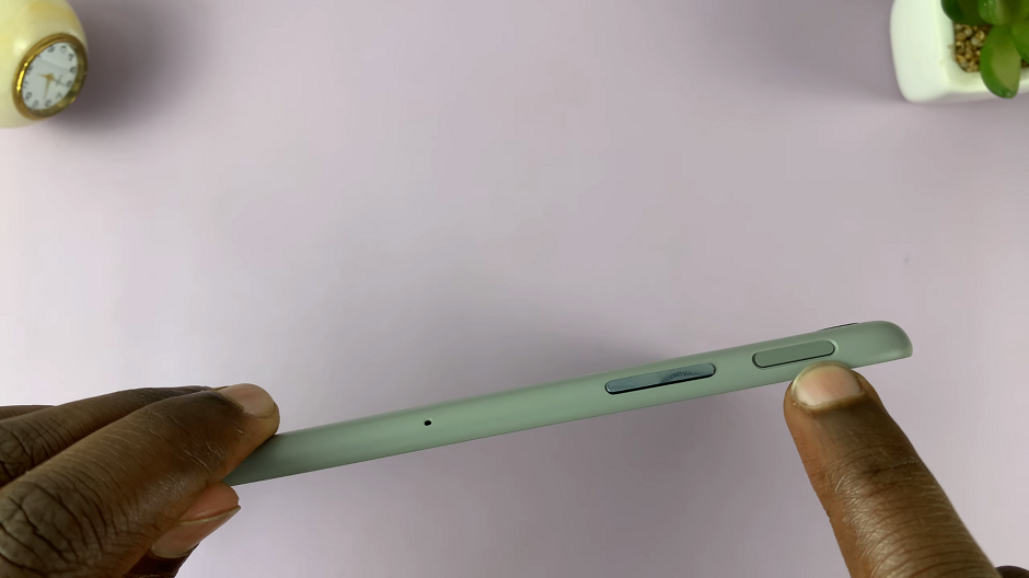 How To Turn ON Google Pixel Tablet