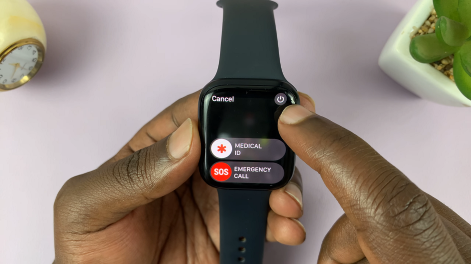 How To Switch Off Apple Watch with Physical Buttons