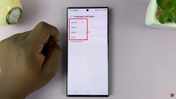 Change Keyboard Layout On Samsung Galaxy S23