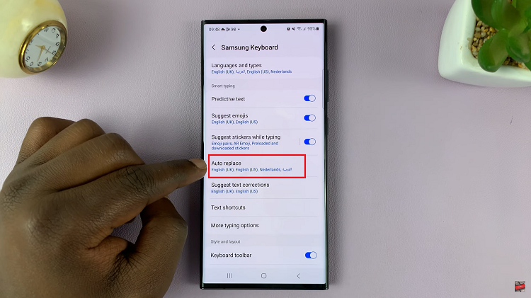 Enable & Disable Auto Spell Check On Keyboard Of Samsung Galaxy S23