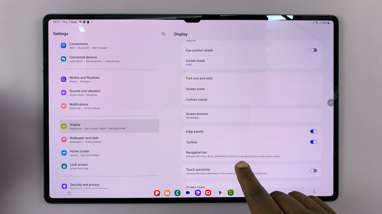 How To Move Navigation Buttons To Right Left On Samsung Galaxy Tab S9 Series