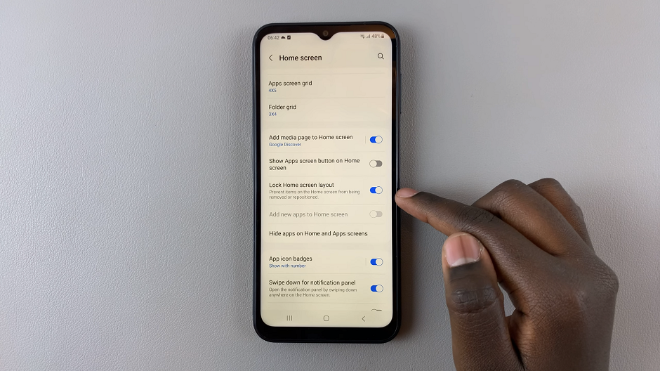 Enable Lock Home Screen Layout