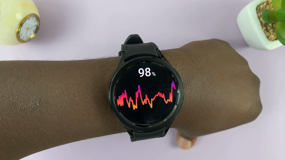 How To Manually Measure Heart Rate On Samsung Galaxy Watch 6/6 Classic
