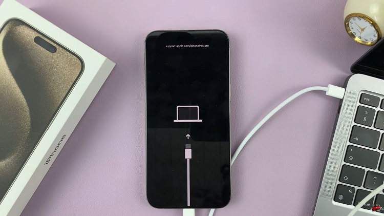 Put iPhone 15 in Recovery Mode
