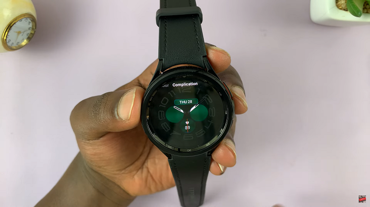 See Battery Percentage On Watch Face Of Samsung Galaxy Watch 6
