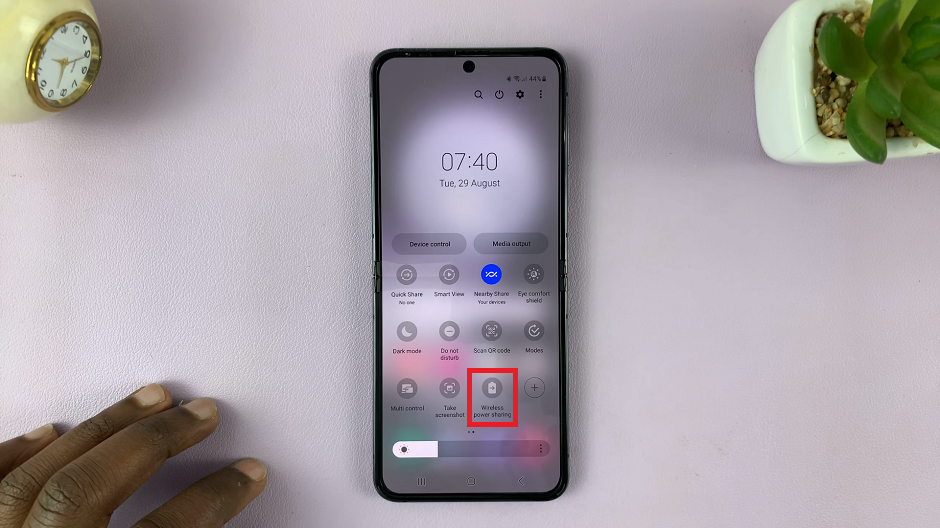 Enable Wireless Power Sharing On Samsung Galaxy Z Flip 5