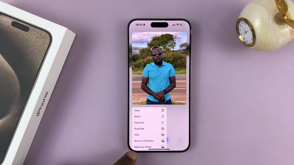 How To Change Photo Album Cover On iPhone 15 & iPhone 15 Pro