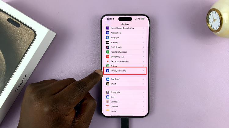Turn On Location Services On iPhone 15 & iPhone 15 Pro