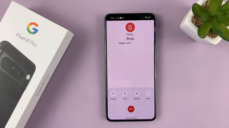 Make Phone Calls Hands Free On Google Pixel 8 & Pixel 8 Pro