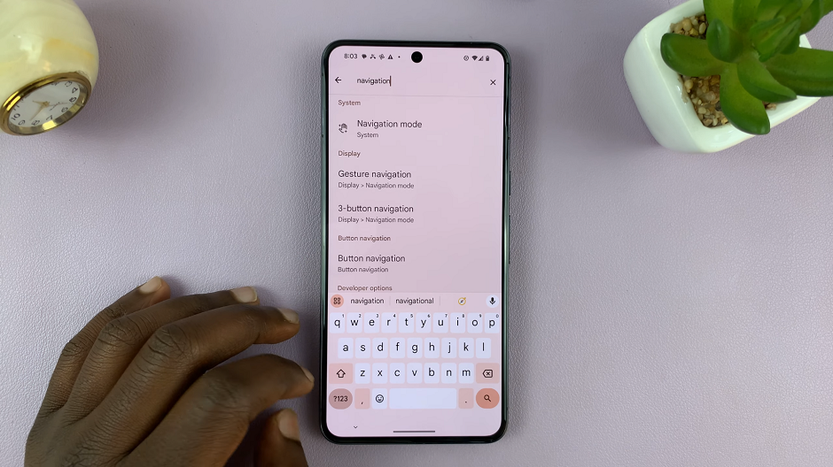 How To Switch Between Gestures & Navigation Buttons On Google Pixel