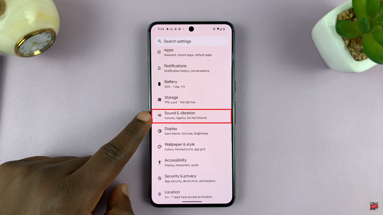 How To Change Notification Sound Volume On Android (Google Pixel)