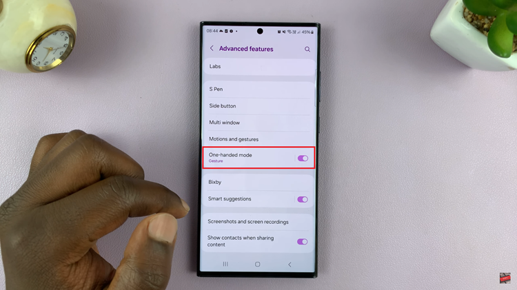 How To Use One-Handed Mode On Android