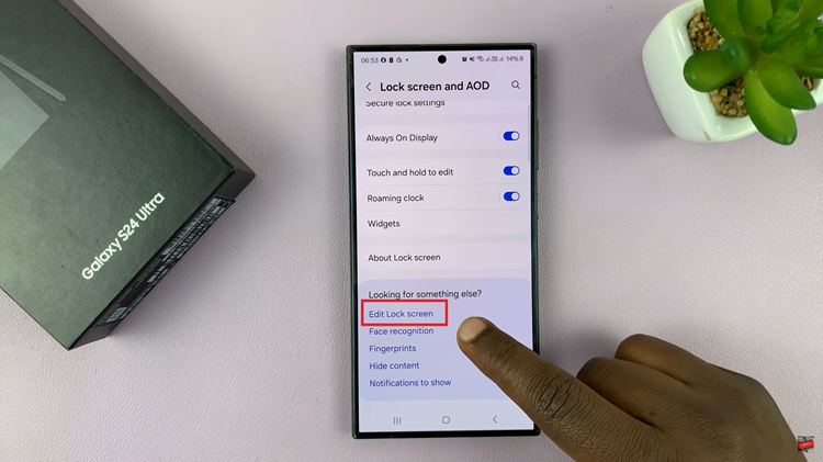 Add Flashlight To Lock Screen Of Samsung Galaxy S24s