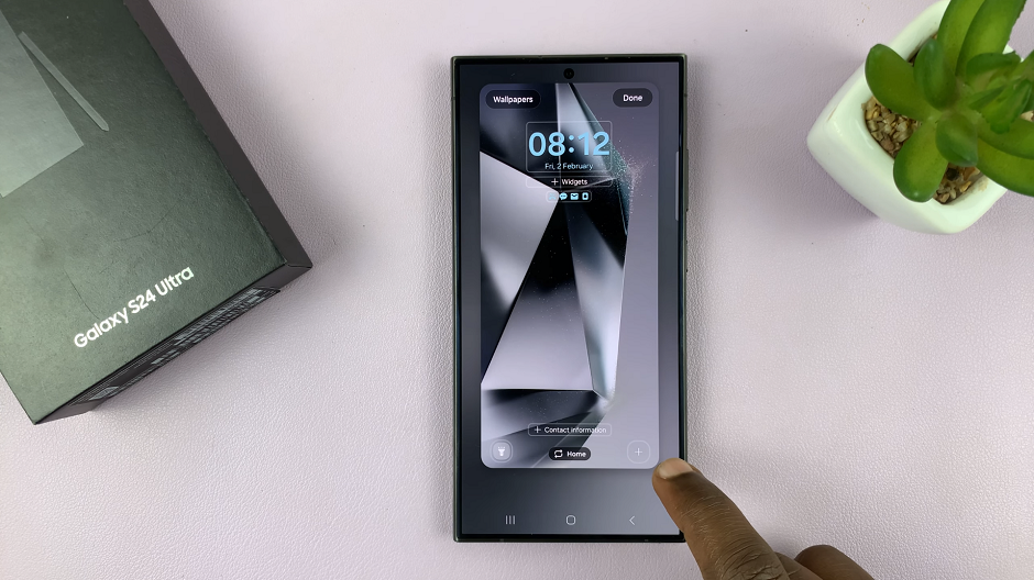 How To Bring Back Missing Camera Icon On Lock Screen Of Samsung Galaxy S24's