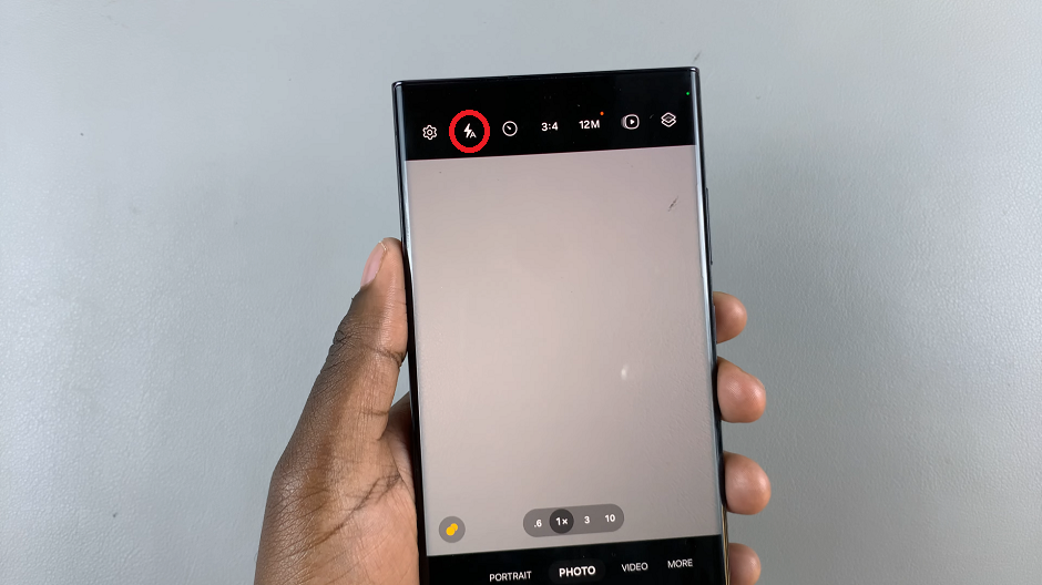 How To Turn Camera Flash To AUTO Mode On Android (Samsung Galaxy)