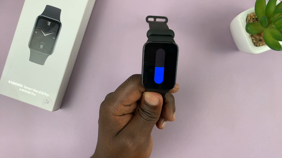 Cambiar el brillo manualmente en Xiaomi Smart Band 8 Pro