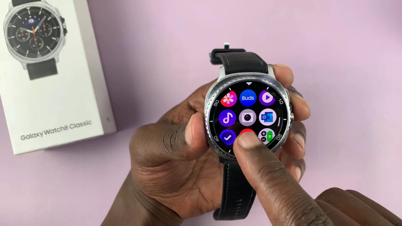 Camera Controller On Galaxy Watch 8