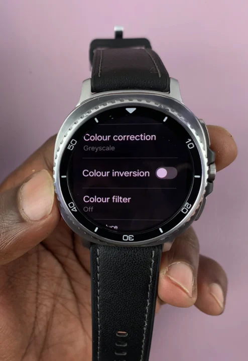 How To FIX Black & White Screen On Galaxy Watch 8 / 8 Classic