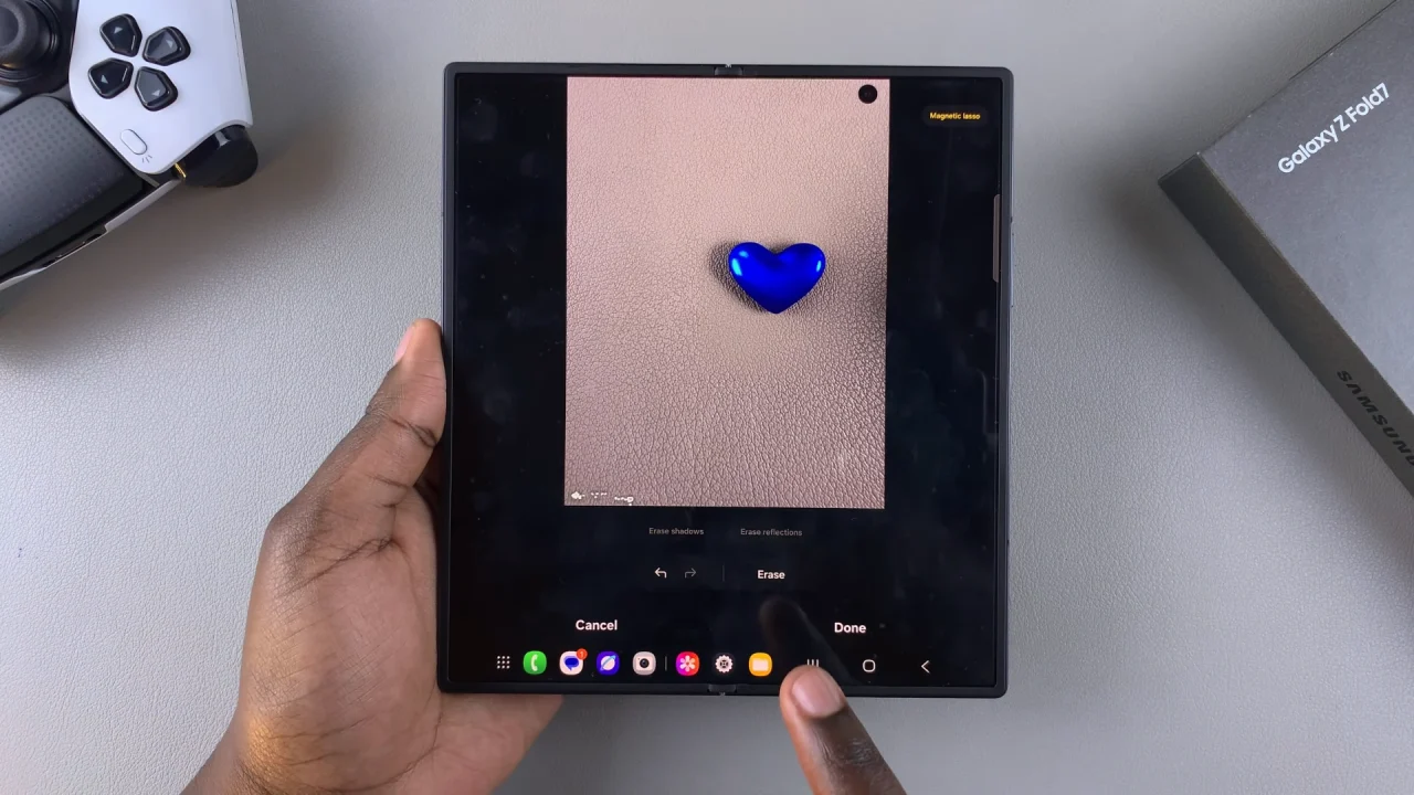 Delete AI Watermark On Galaxy Z Fold 7