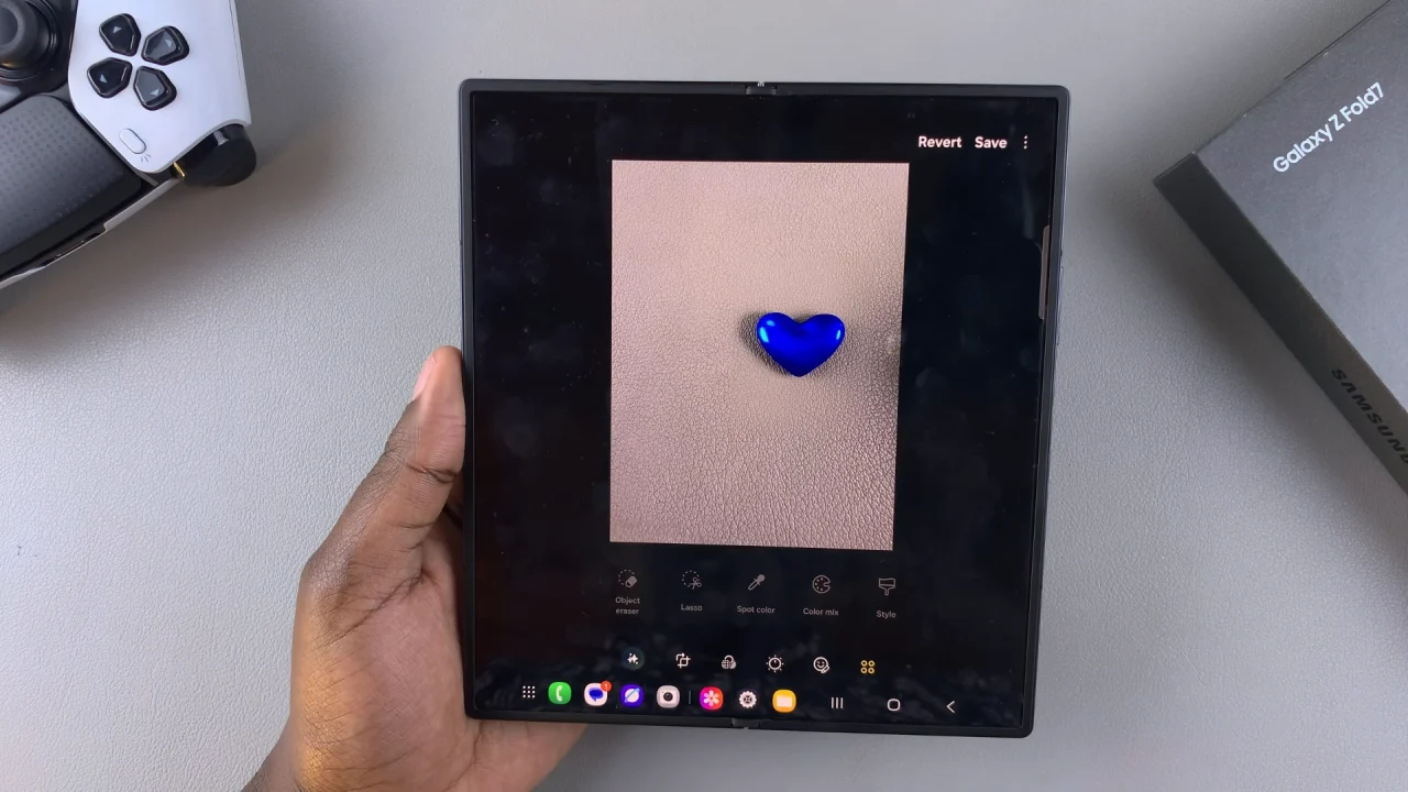 How To Remove AI Watermark On Galaxy Z Fold 7