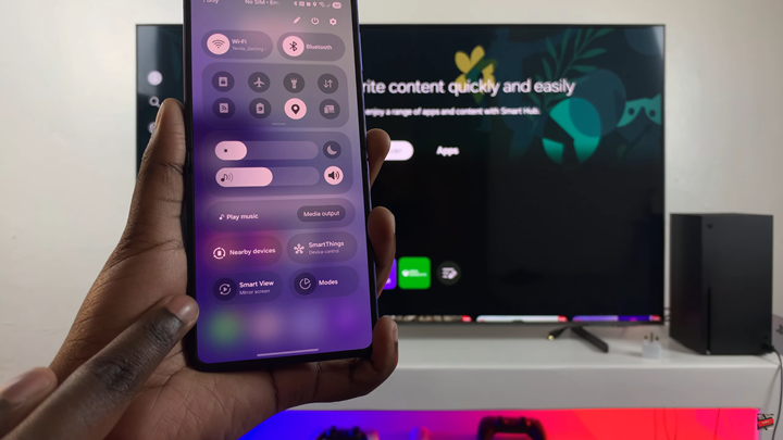 How To Screen Mirror Samsung Galaxy Z Flip 7 To ANY Smart TV