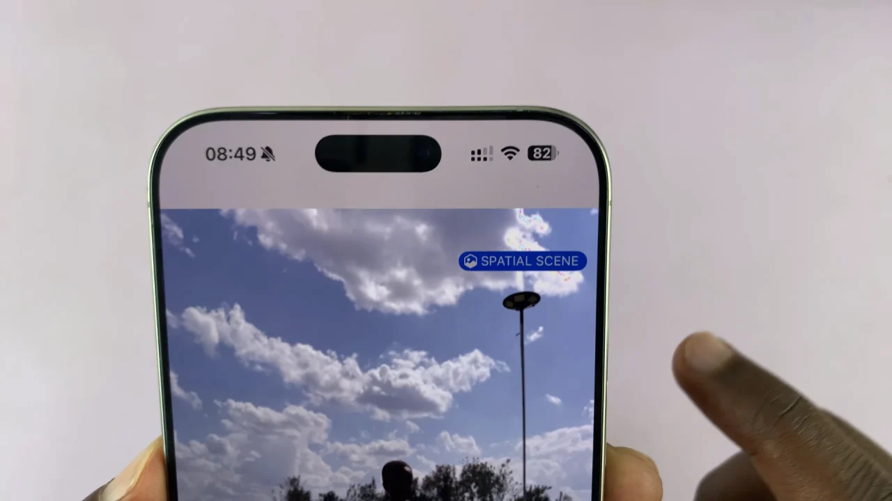 Apply 3D Spatial Effect To Photos In iOS 26