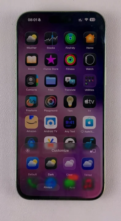 Enable Dark Mode Icons On iOS 26