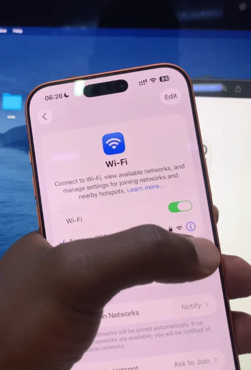 Extract Wi-Fi Password From QR Code On iPhone 17 & 17 Pro