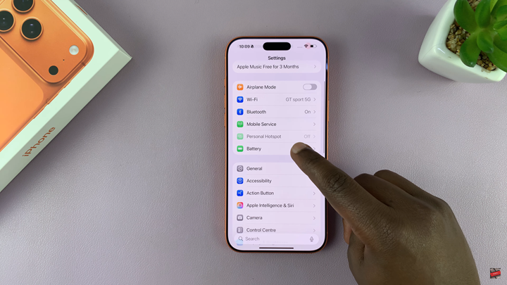 How To Enable Optimized Battery Charging On iPhone 17 & 17 Pro