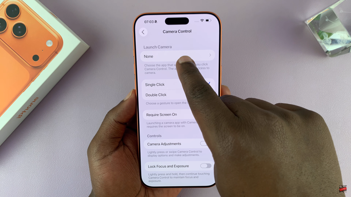 How To FIX Camera Control Button NOT Working On iPhone 17 / 17 Pro